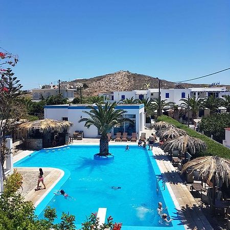 Amfitrion Hotel Vári Esterno foto