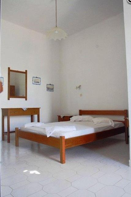 Amfitrion Hotel Vári Camera foto